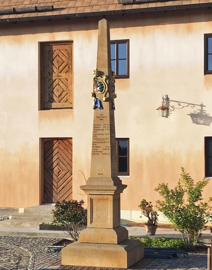Ferienwohnung Wachstube Mit 3 Schlafraeumen Im Rittergut Leppersdorf Wachau Exteriör bild
